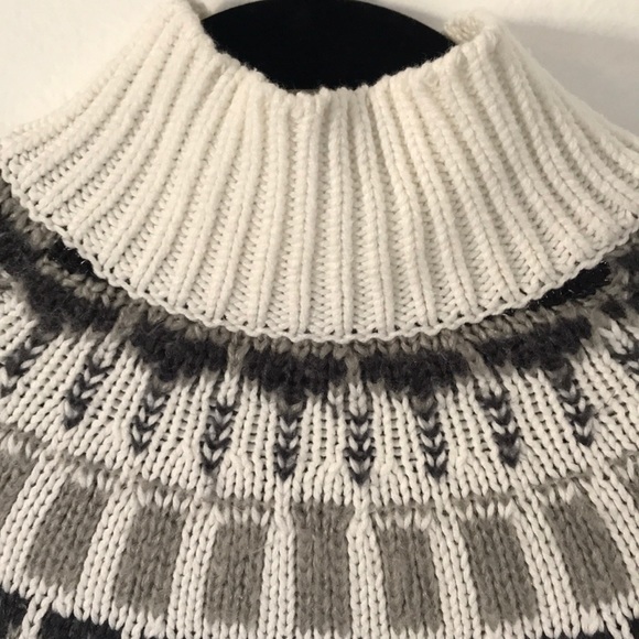 Fairisle mock neck Sweater - Picture 4 of 5